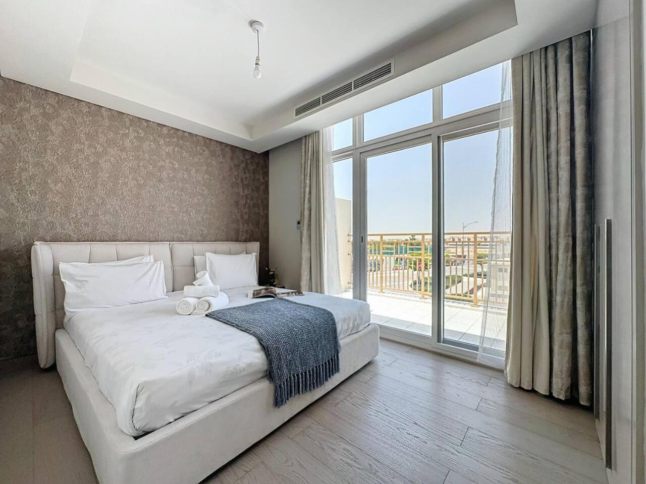 Key View - Aquilegia Villa, Damac Hills ดูไบ ภายนอก รูปภาพ
